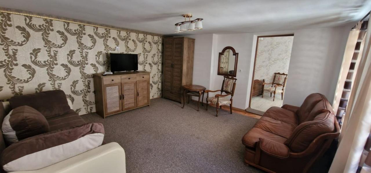 Ambasador Appartement Sibiu Buitenkant foto