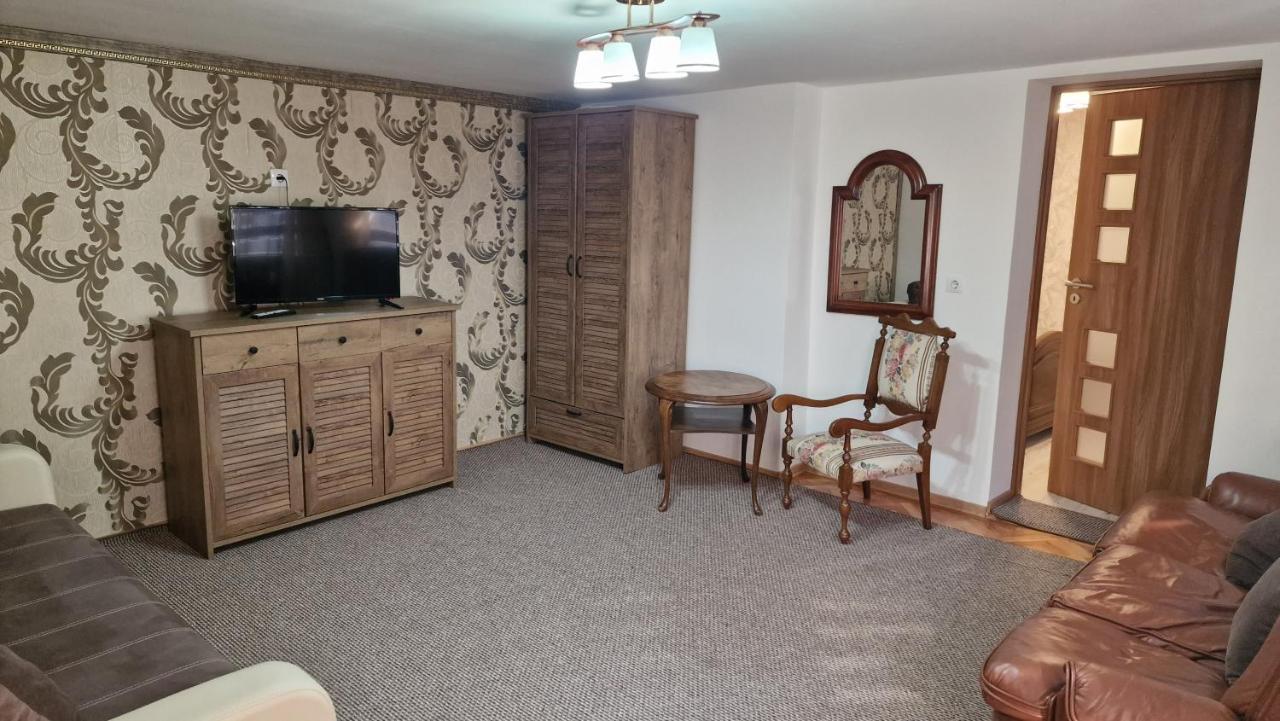 Ambasador Appartement Sibiu Buitenkant foto